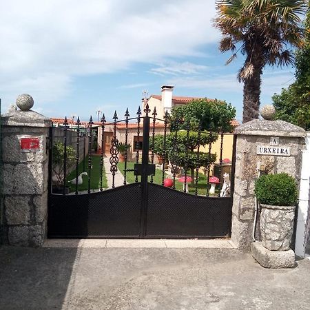Casa Con Jardin En Primera Linea De Playa O Grove Bagian luar foto