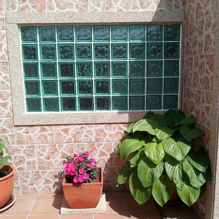 Casa Con Jardin En Primera Linea De Playa O Grove Bagian luar foto