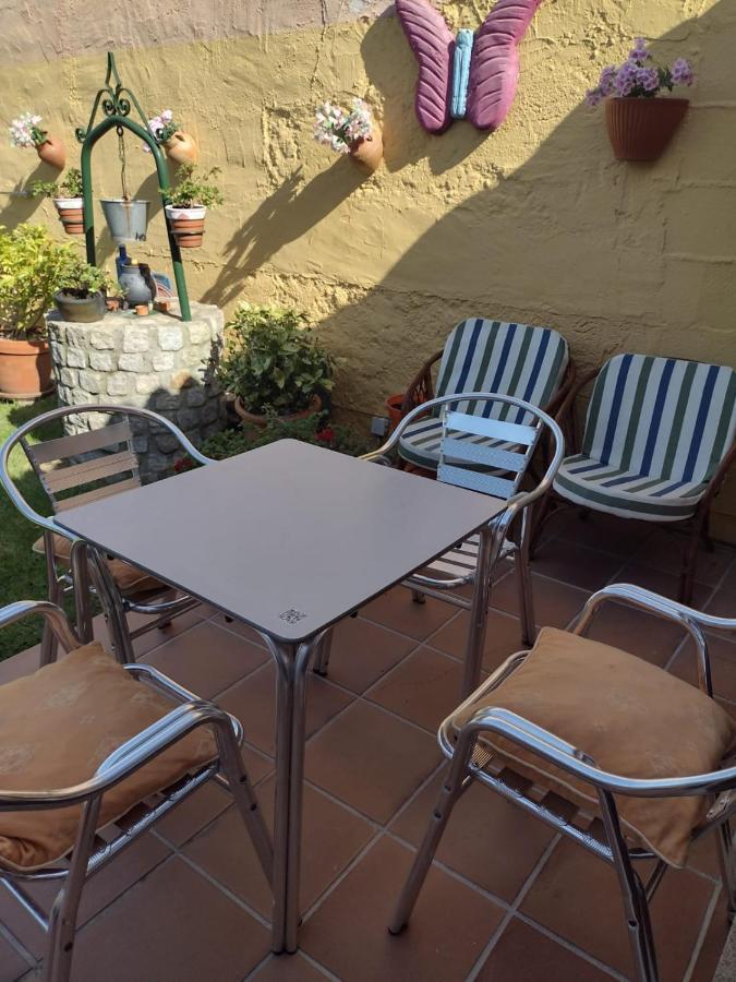 Casa Con Jardin En Primera Linea De Playa O Grove Bagian luar foto